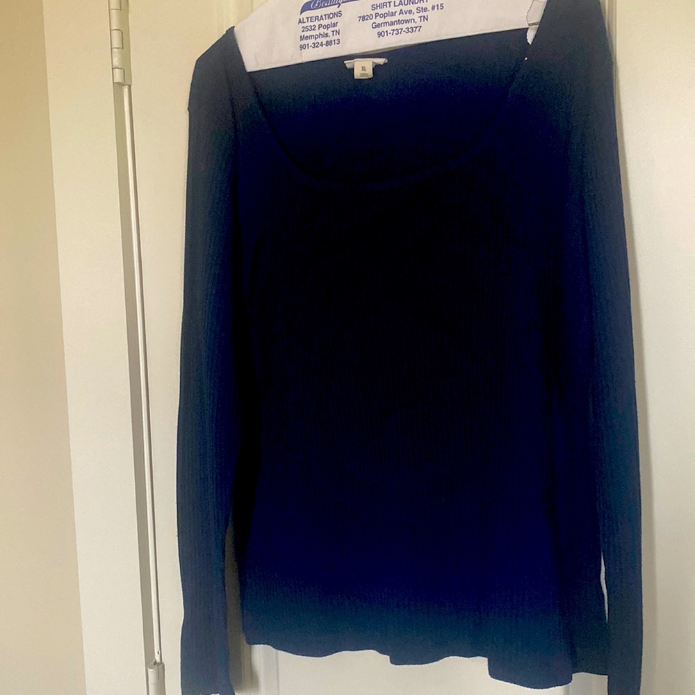 Long sleeve blue ANA top XL lost weight cleaning out closet.